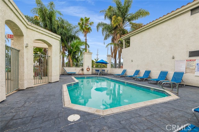 3605 E Anaheim Street, Long Beach CA: https://media.crmls.org/medias/dfbef9f2-5745-48ad-9c75-d1ab4de6bdfb.jpg