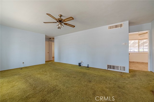 1640 Shirley Street, Merced CA: https://media.crmls.org/medias/dfbf238b-48dd-4870-a2c7-ee0ebb6e8020.jpg