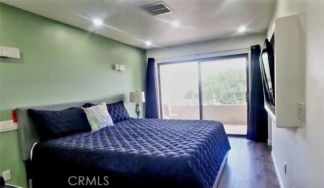 Detail Gallery Image 10 of 14 For 467 S Calle El Segundo #D3,  Palm Springs,  CA 92262 - 1 Beds | 1 Baths