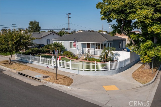 3602 Maine Avenue, Long Beach, California 90806, 3 Bedrooms Bedrooms, ,2 BathroomsBathrooms,Single Family Residence,For Sale,Maine,RS24142211