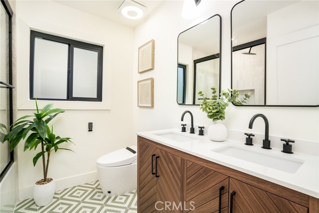 Detail Gallery Image 21 of 36 For 8342 Friesland Dr, Huntington Beach,  CA 92647 - 3 Beds | 2 Baths