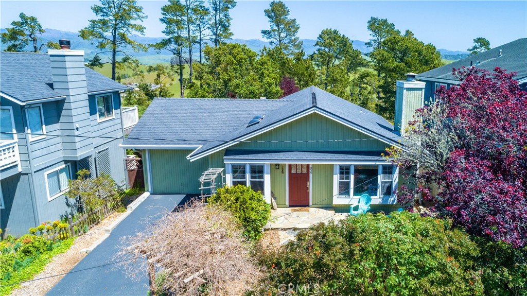1856 Stuart Street, Cambria, CA 93428