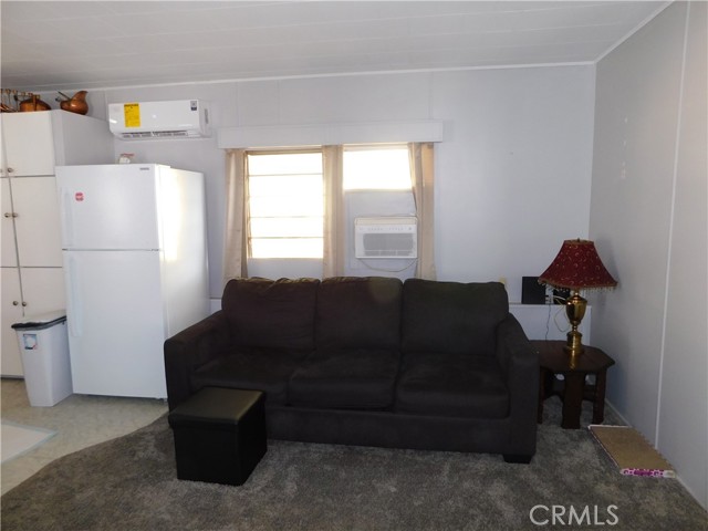 1001 S 3rd Street, Calimesa CA: https://media.crmls.org/medias/dfc17b65-8d7d-4e9c-ab41-aec6b4fdaffb.jpg