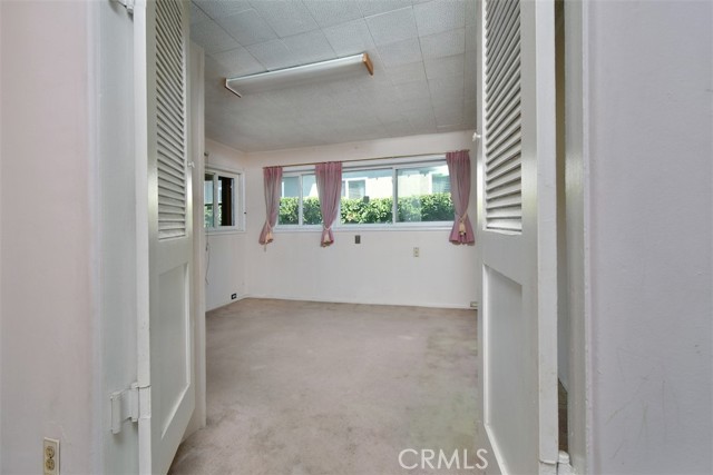 631 N Evergreen Street, Burbank CA: https://media.crmls.org/medias/dfc1921b-3935-45c6-a1e5-63a9ab8d78e8.jpg