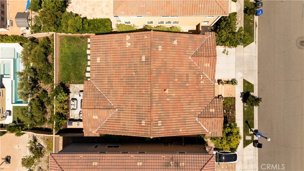 https://media.crmls.org/medias/dfc19866-c7c3-4dfd-a96d-825c05770f5d.jpg?preset=X-Large