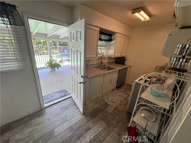 8631 Marylee Drive, Garden Grove CA: https://media.crmls.org/medias/dfc1a5f7-a72d-4d5d-a6ea-c4735001a4dd.jpg