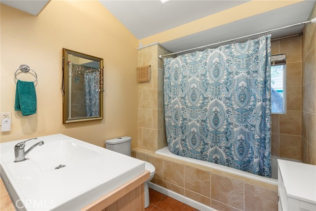 Detail Gallery Image 17 of 46 For 1631 Salem St, Chico,  CA 95928 - 4 Beds | 2/1 Baths