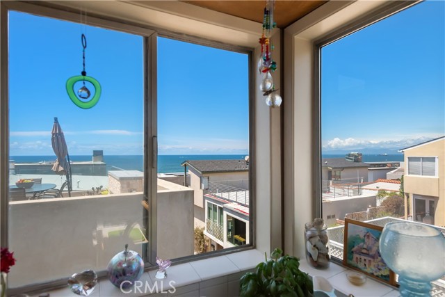 133 16th, Manhattan Beach, California 90266, ,Residential Income,Sold,16th,SB23079698