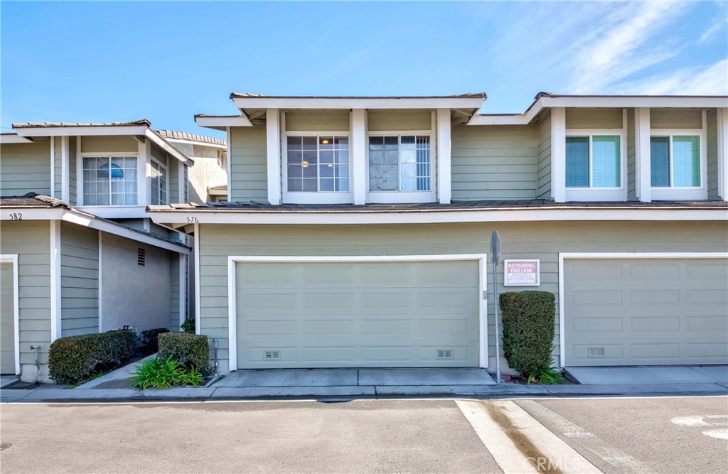576 N Dartmouth Way 19, Anaheim, CA 92801
