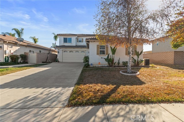 Detail Gallery Image 3 of 46 For 28399 Northmoore Pl, Menifee,  CA 92584 - 4 Beds | 3/1 Baths