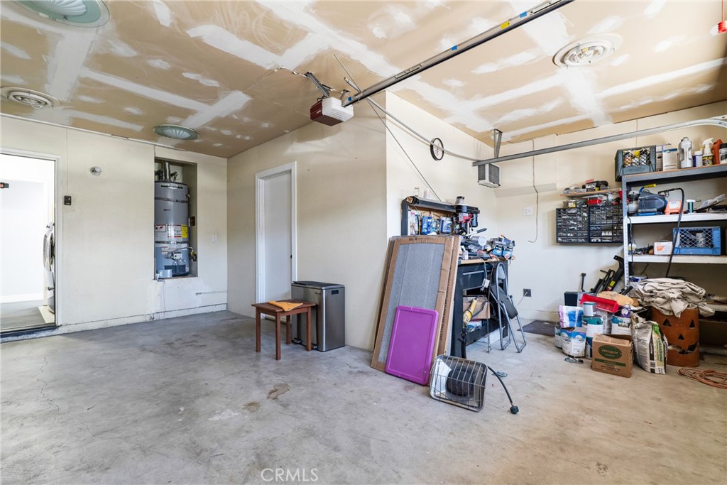 https://media.crmls.org/medias/dfc3874e-c093-4c9c-beb5-6429a6b29bc0.jpg?preset=X-Large