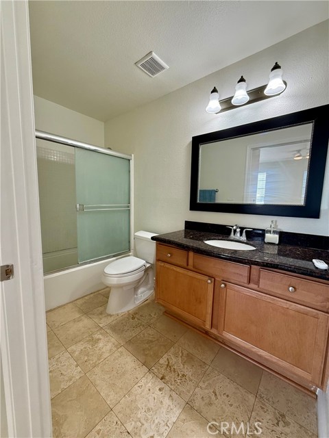 Detail Gallery Image 14 of 19 For 375 Central Ave #113,  Riverside,  CA 92507 - 3 Beds | 2 Baths