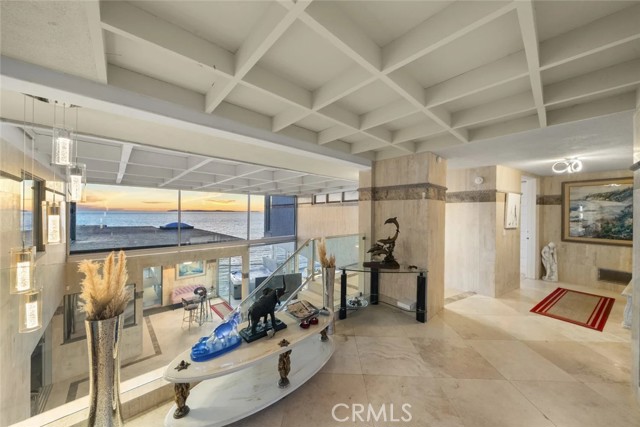 Detail Gallery Image 7 of 74 For 31877 Circle Drive, Laguna Beach,  CA 92651 - 3 Beds | 2 Baths