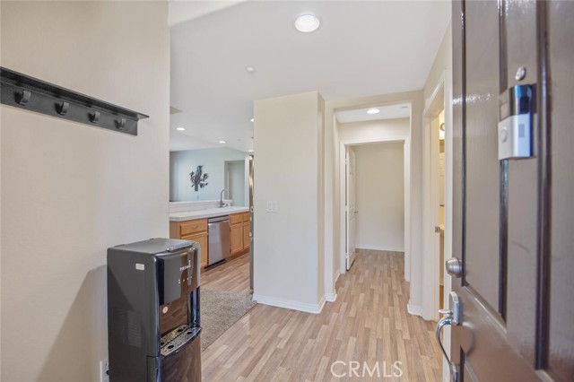 Detail Gallery Image 8 of 49 For 243 Riverdale Ct #431,  Camarillo,  CA 93010 - 3 Beds | 2/1 Baths