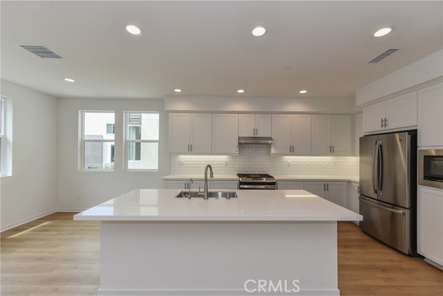 115 Allusion, Irvine CA: https://media.crmls.org/medias/dfc5e38b-2801-4679-ab04-ea5e2b68453e.jpg