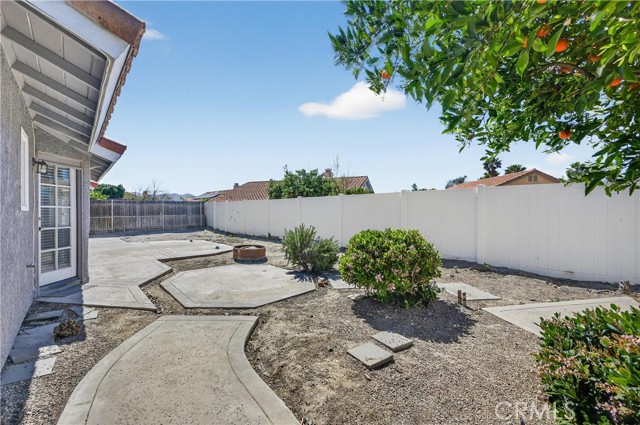 Detail Gallery Image 33 of 39 For 25307 Avenida Chagres, Hemet,  CA 92544 - 4 Beds | 2 Baths