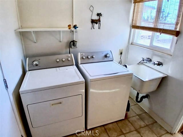 11610 Dodd Street, Yucaipa CA: https://media.crmls.org/medias/dfc71077-b6f4-4533-a8c1-a7d108b34361.jpg