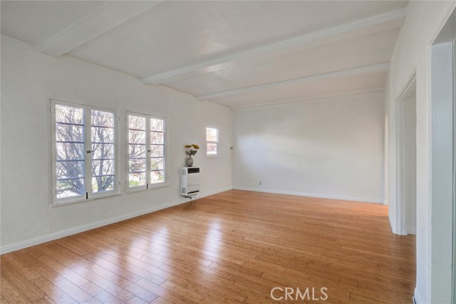 Detail Gallery Image 9 of 28 For 124 S Elm Dr #5,  Beverly Hills,  CA 90212 - 1 Beds | 1 Baths