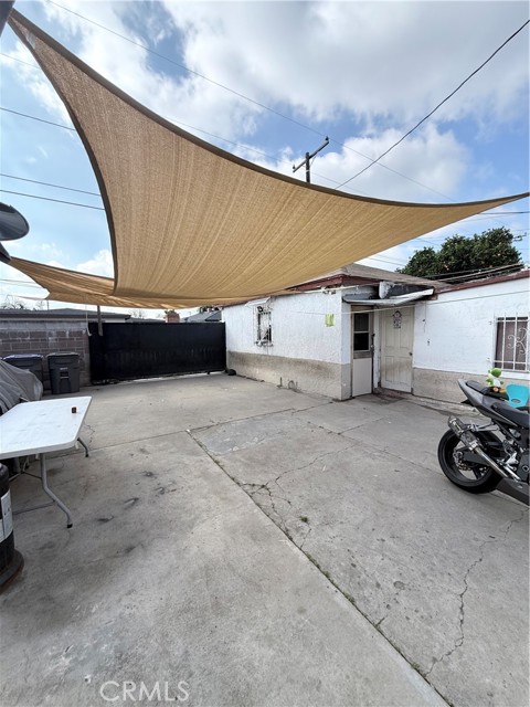 Detail Gallery Image 3 of 3 For 3936 Carlin Ave, Lynwood,  CA 90262 - 4 Beds | 2 Baths