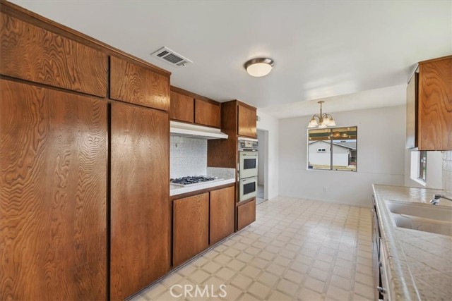 Detail Gallery Image 18 of 37 For 1310 Hollowell, Ontario,  CA 91762 - 3 Beds | 2 Baths