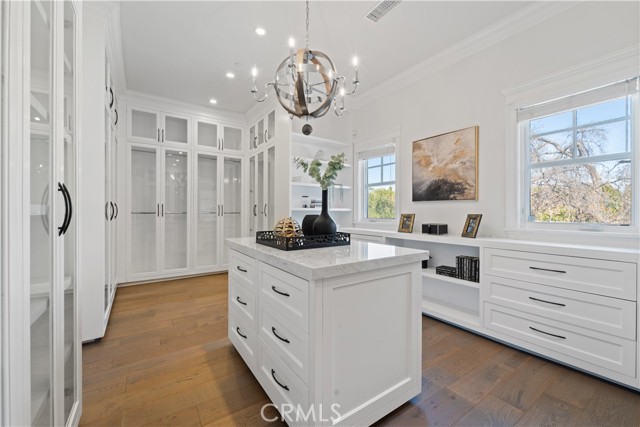 Detail Gallery Image 40 of 59 For 17528 Jayden Ln, Encino,  CA 91316 - 7 Beds | 10/1 Baths