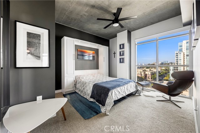 801 Ash Street, San Diego CA: https://media.crmls.org/medias/dfc7f6b0-e365-4385-8f52-347c46a07243.jpg