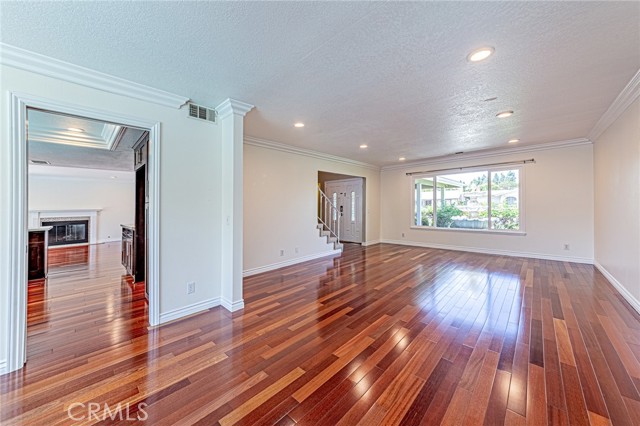 Detail Gallery Image 10 of 45 For 670 Oakhaven Ave, Brea,  CA 92823 - 4 Beds | 3 Baths