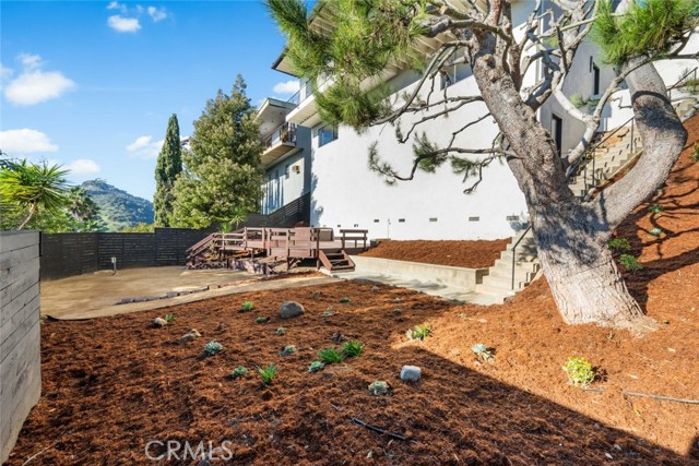 Detail Gallery Image 19 of 21 For 7426 Mulholland Dr, Los Angeles,  CA 90046 - 2 Beds | 2 Baths