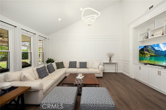 5914 Johnston Place, Rancho Cucamonga CA: https://media.crmls.org/medias/dfc88d0f-12ea-4de3-a0f0-d83eb035724c.jpg