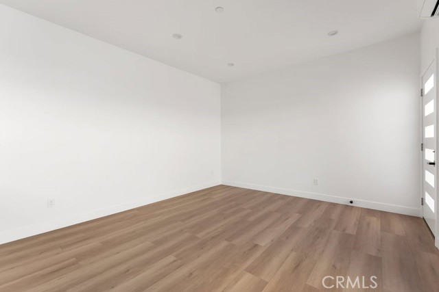 Detail Gallery Image 3 of 22 For 19952 1/2 Archwood St, Winnetka,  CA 91306 - 1 Beds | 1 Baths