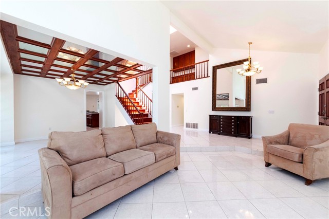 3025 E Hillside Drive, West Covina CA: https://media.crmls.org/medias/dfca0589-ff41-49f7-aed3-0d92654ef1ef.jpg