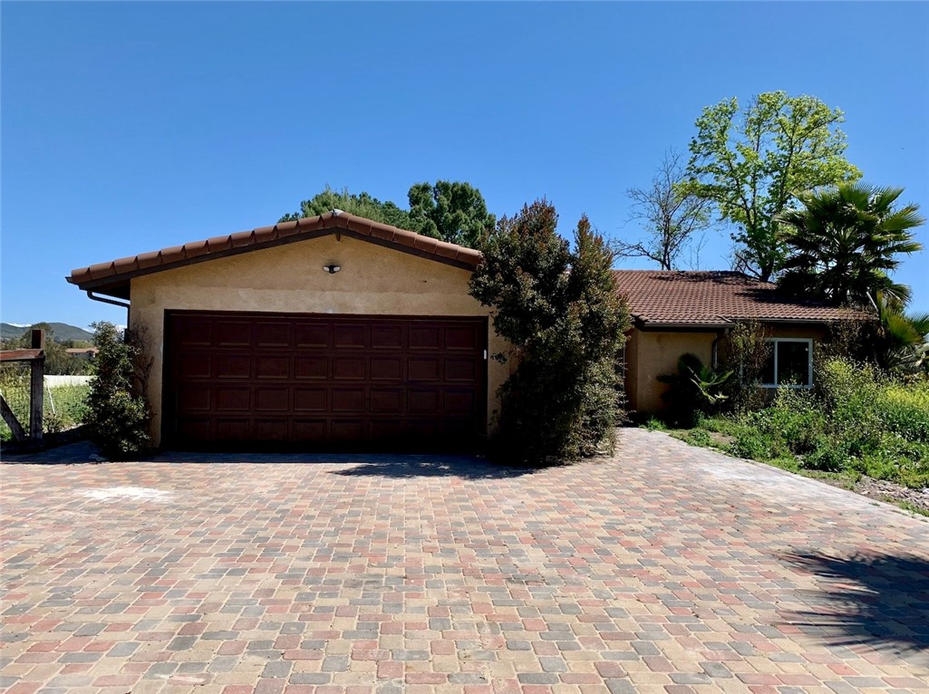 Detail Gallery Image 1 of 20 For 25291 Catalina St, Murrieta,  CA 92562 - 4 Beds | 2 Baths