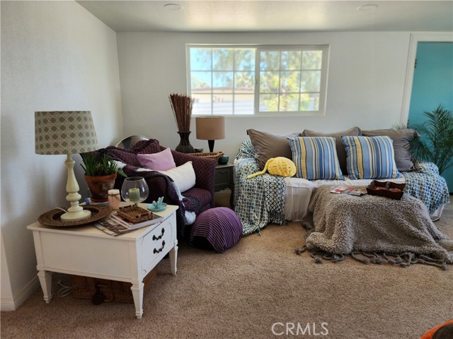 Detail Gallery Image 13 of 24 For 6959 Pawnee Ave, Yucca Valley,  CA 92284 - 2 Beds | 1 Baths