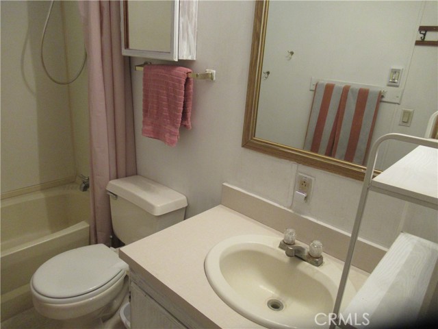 Detail Gallery Image 16 of 33 For 14450 Cupertino Rd, Santa Margarita,  CA 93453 - 3 Beds | 2/1 Baths