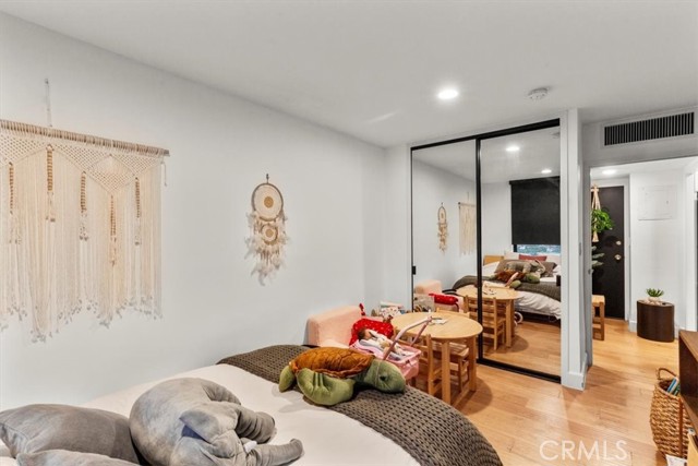 Detail Gallery Image 12 of 25 For 10501 Wilshire #2212,  Los Angeles,  CA 90024 - 2 Beds | 3 Baths