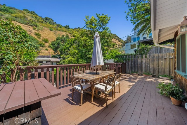 Detail Gallery Image 11 of 47 For 9854 Portola Dr, Beverly Hills,  CA 90210 - 3 Beds | 2 Baths