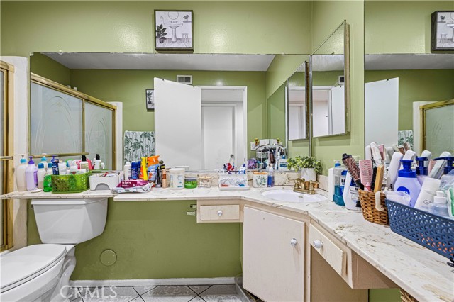 Detail Gallery Image 13 of 24 For 9689 Kewen Avenue, Pacoima,  CA 91331 - 4 Beds | 2 Baths