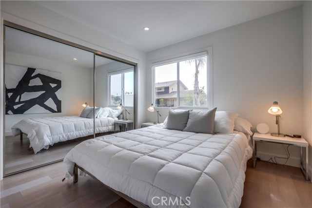 605 E Avenida San Juan, San Clemente CA: https://media.crmls.org/medias/dfcd02f6-3ec7-46fb-ae91-ce971c983421.jpg