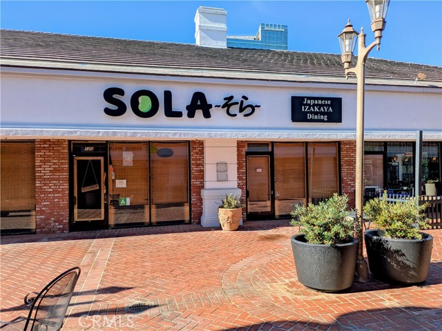  Commercial for Sale in Encino, California