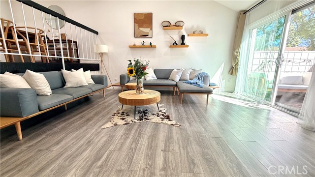 Detail Gallery Image 2 of 24 For 596 W Huntington #F,  Arcadia,  CA 91007 - 3 Beds | 3 Baths