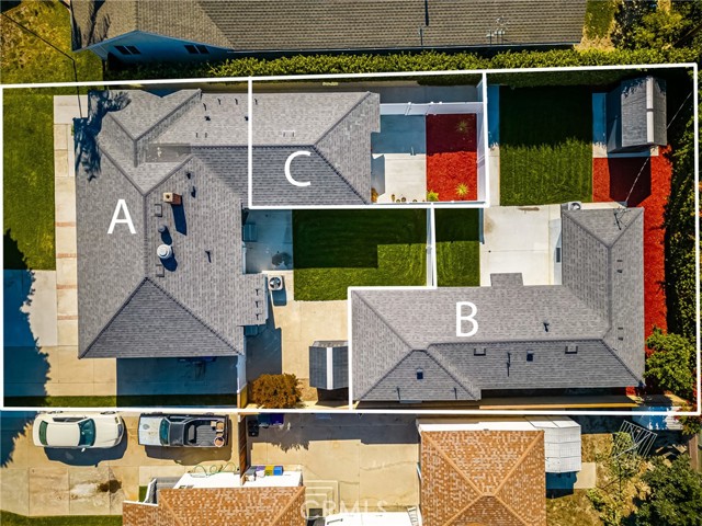 Detail Gallery Image 4 of 30 For 4851 Faculty, Long Beach,  CA 90808 - 6 Beds | 5 Baths