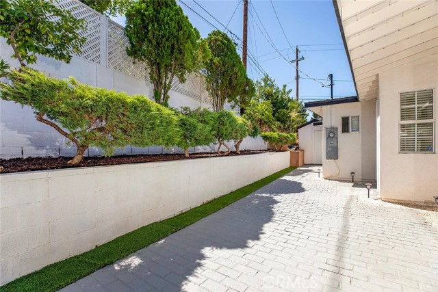 Detail Gallery Image 26 of 28 For 11110 Odell Ave, Sunland,  CA 91040 - 3 Beds | 3 Baths