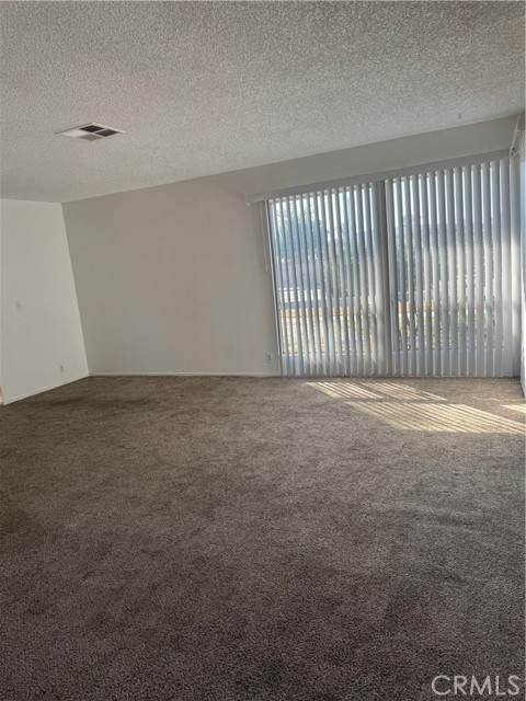 Detail Gallery Image 8 of 10 For 824 W Whittier, Hemet,  CA 92543 - 2 Beds | 2 Baths