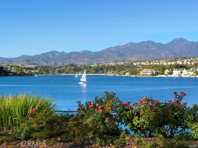 28147 Alava, Mission Viejo CA: https://media.crmls.org/medias/dfce8980-b1aa-4097-84a1-33ea30f0b17b.jpg