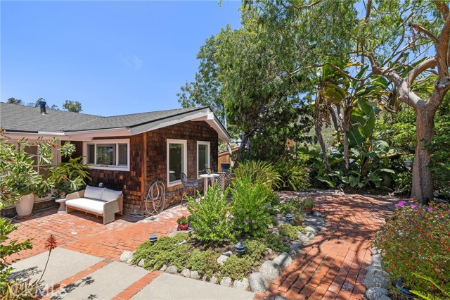 Detail Gallery Image 24 of 31 For 1212 Morningside Dr, Laguna Beach,  CA 92651 - 3 Beds | 3 Baths