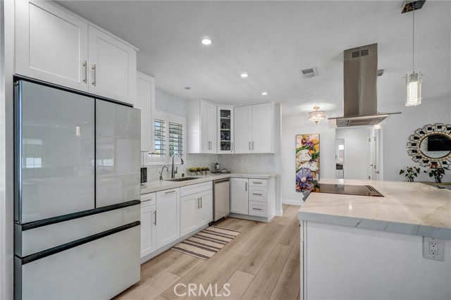 1947 N Sacramento Street, Orange CA: https://media.crmls.org/medias/dfcf3641-2290-4b88-96c8-4f64029458fb.jpg