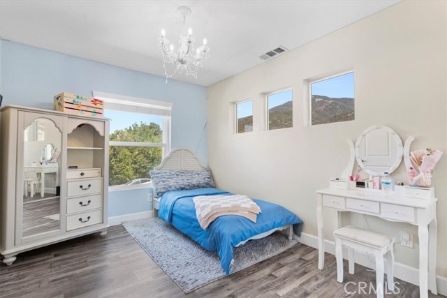 6749 Olive Avenue, San Bernardino CA: https://media.crmls.org/medias/dfcfed31-bf22-4d93-890c-f6238c45af69.jpg