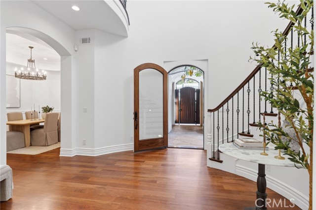 Detail Gallery Image 11 of 74 For 113 S Herrin, Manhattan Beach,  CA 90266 - 5 Beds | 4/1 Baths