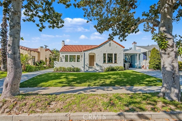 Detail Gallery Image 2 of 43 For 1317 Ethel St, Glendale,  CA 91207 - 3 Beds | 3 Baths