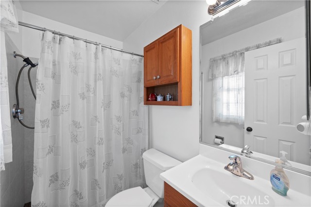 15291 Newcastle Lane, Huntington Beach CA: https://media.crmls.org/medias/dfd110c4-b1dd-4e93-ac1e-3000ba1468d1.jpg